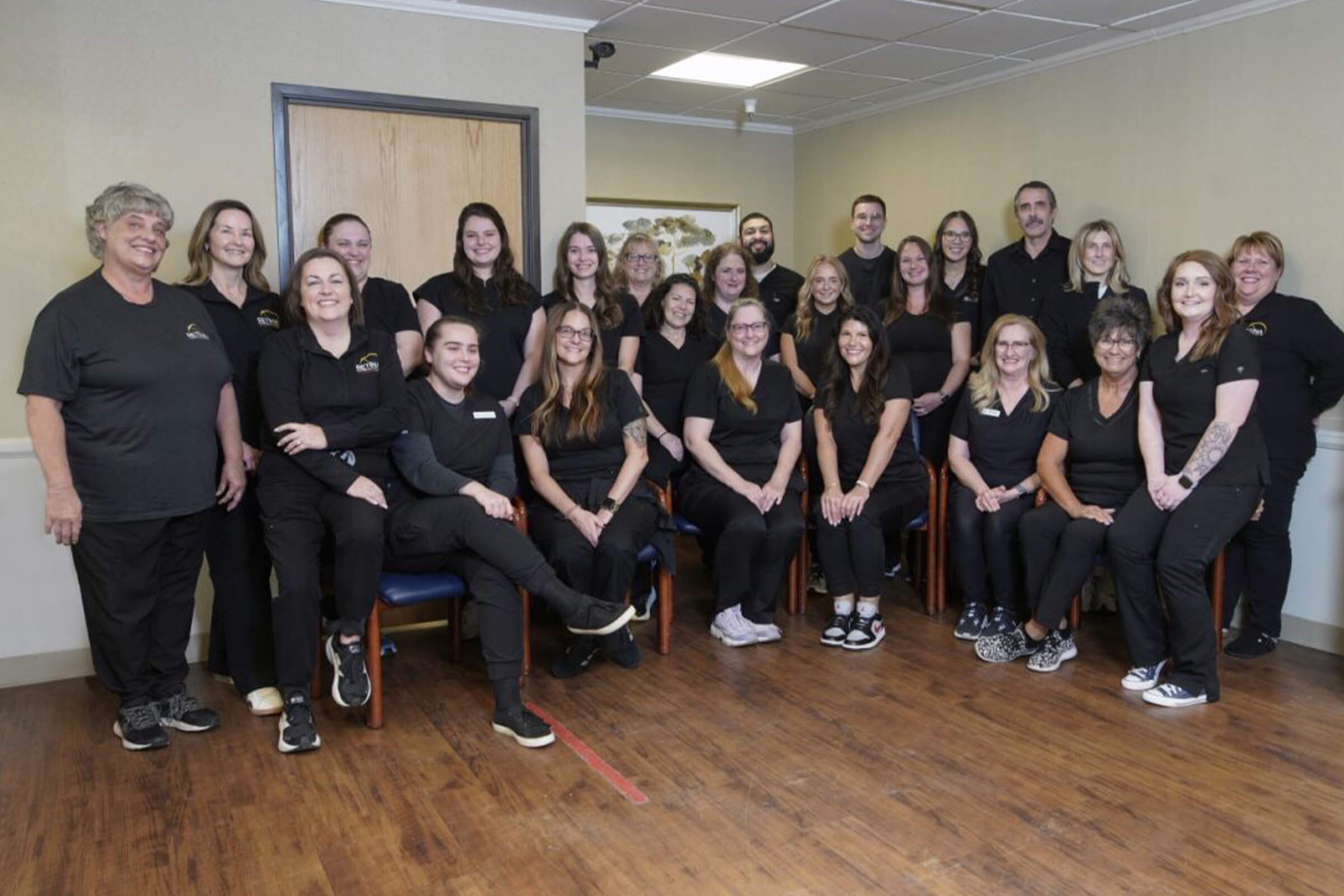 Group portrait of Retina Consultants, PLLC staff members.